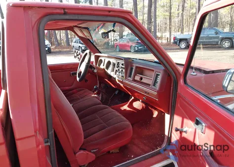 1987 Ford Ranger из США, поврежденный, VIN 1FTBR10A0HUB96006